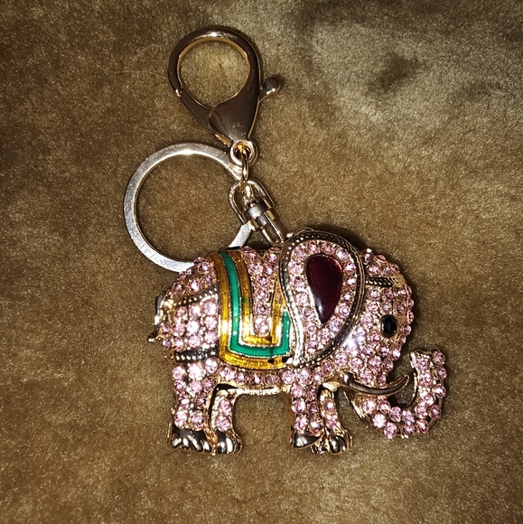 6 x 4 cm, Austrian Crystal Elephant Key Chain, NWT! - Picture 3 of 4